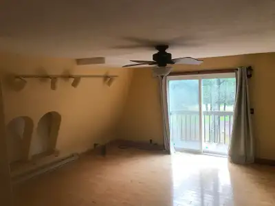 Good size one bedroom apt above garage (loft) in Lakewood Subdvision Noonan Rent includes all utilit...