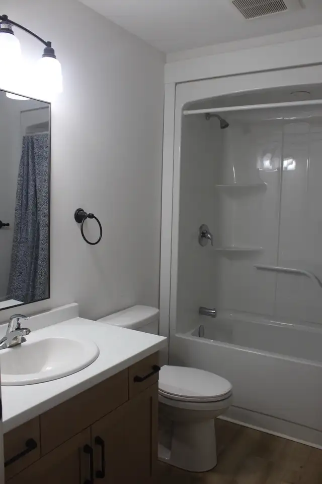 3 BR, 2 Bath duplex in Stratford, 1st month rent free! in Long Term Rentals in Charlottetown - Image 9