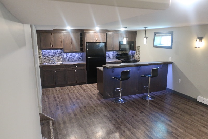 Large Custom Basement Suite! All utilities included! Long Term