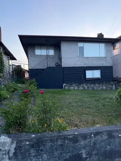 One bedroom for rent on Rupert and grandview. Please text 6479370672 for questions or viewing reques...