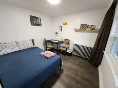 Private Room for Rent - Safe, Quiet, Clean - Jane&Eglinton