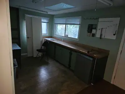 one bedroom basement suit
