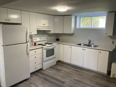 Apartment for rent Nov 1/25 in Clarence/Rockland area.Heat/water/electricity/laundry/parking/access...