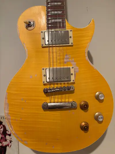 Vintage Brand V-100 “Lemon Drop” Guitar Peter Green, View more