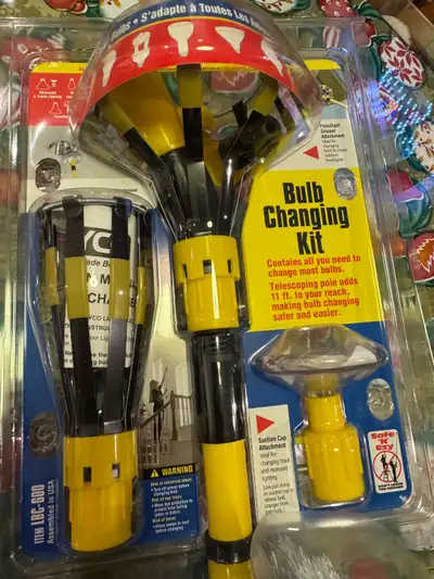 New in packaging. Pole extends to 11 feet. Located in Tillsonburg.