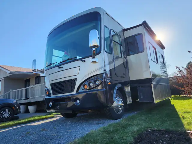 2008 Tiffin allegro bay 35 tsb in RVs & Motorhomes in Longueuil / South Shore - Image 4