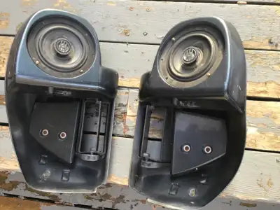 2003 HARLEY DAVIDSON ROADGLIDE VENTED LOWER FAIRINGS WITH SPEAKERS, FITS 98 - 2017, ROAD KING, CLASS...