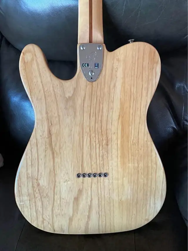 Guitare Fender Telecaster thinline ‘72 in Guitars in Rimouski / Bas-St-Laurent - Image 5