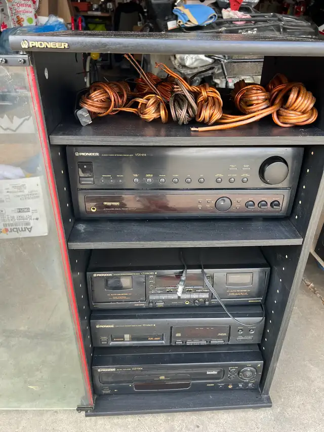 Pioneer system cabinet speakers and lots of speaker woofer all o in Stereo Systems & Home Theatre in Edmonton - Image 9