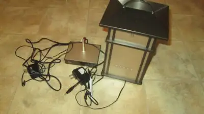 Acoustic Research AW825 900MHz Wireless Outdoor Portable Speaker W Transmitter very good condition w...