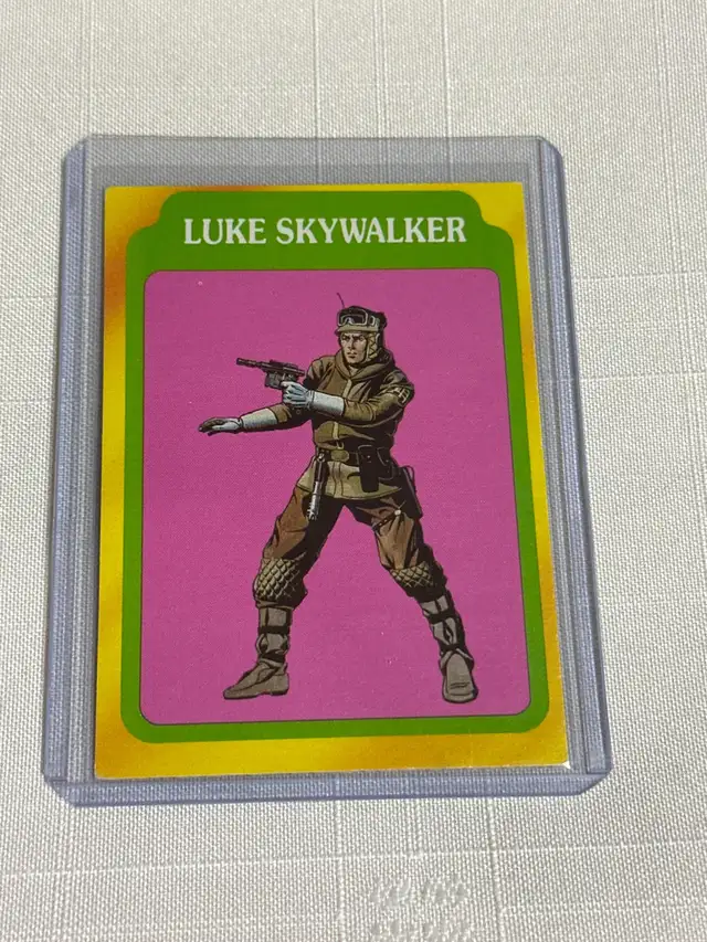 Luke Skywalker 1980 Topps Star Wars: The Empire Strikes Back  in Arts & Collectibles in Ottawa - Image 2