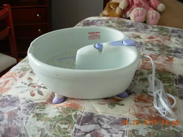 HoMedics Masseur pieds/Foot Massage 3niv,3vit,bulles/massage in Health & Special Needs in City of Montréal - Image 2