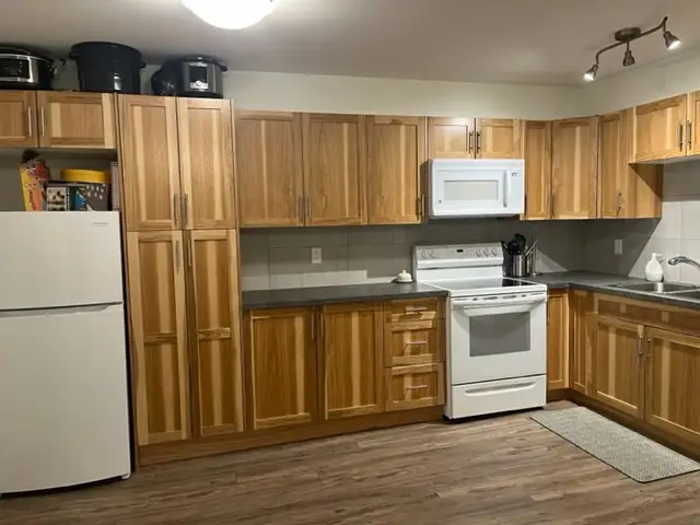 Kimberley Two Bedroom Apartment For Rent in Long Term Rentals in Cranbrook - Image 11