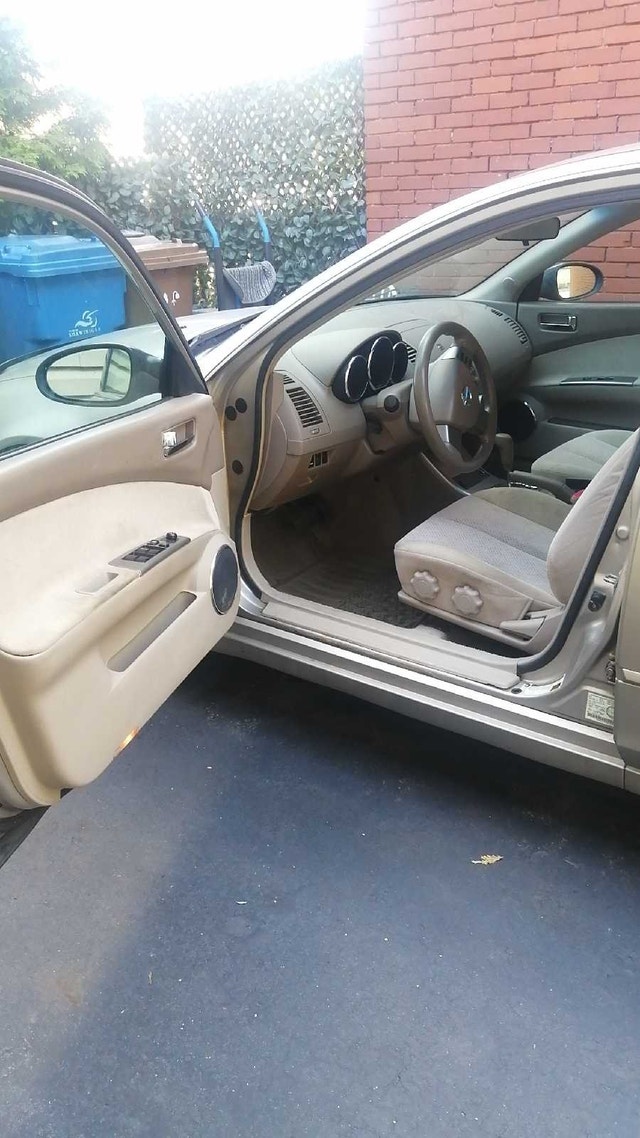 Nissan Altima — photo 2
