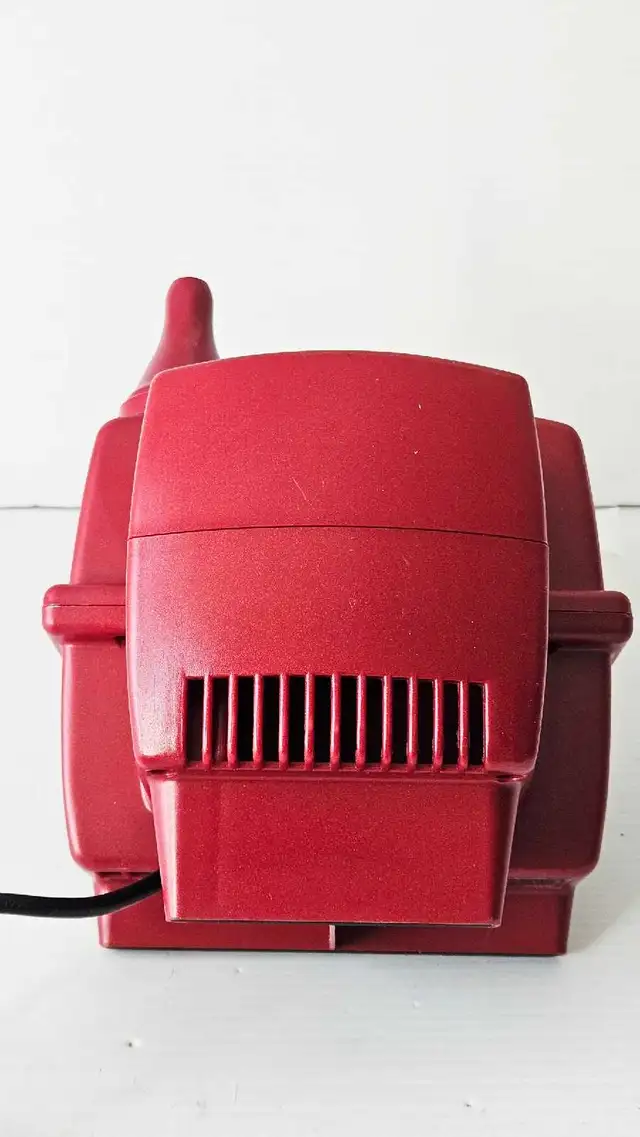 Premium Cool Aire Electric Balloon Inflator  in General Electronics in City of Montréal - Image 6