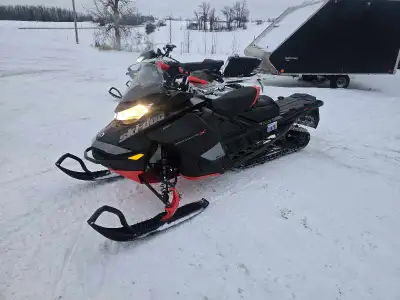 Selling our 2020 backcountry x 850, currently has 7700km, Engine was replaced with full crate motor...