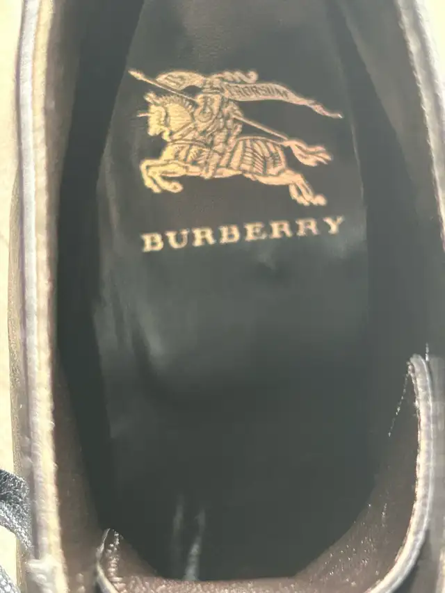 Burberry Men Black Boots in Men's Shoes in Mississauga / Peel Region - Image 4