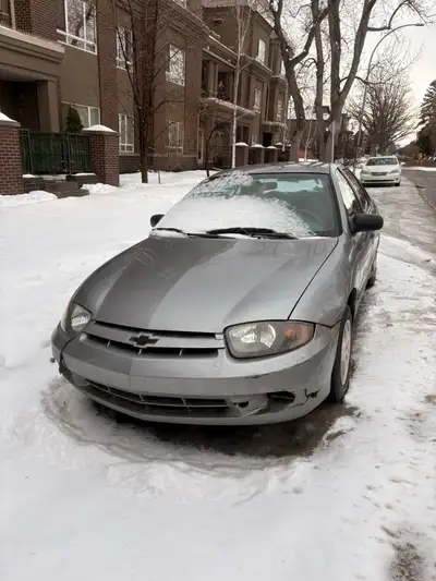 2004 Chevy Cavalier – Runs & Drives – $1,300 OBO 235,000 km. Starts up and drives. Good cheap daily...