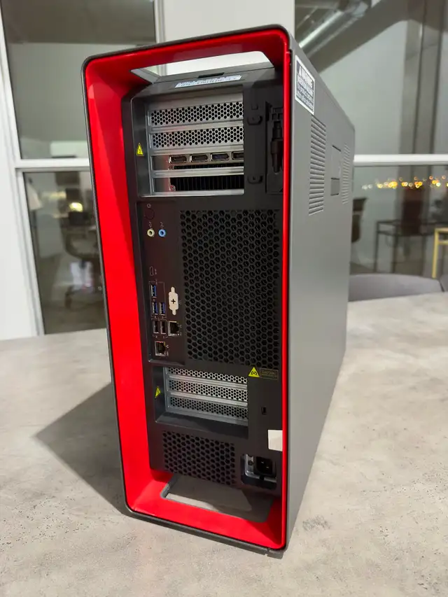 Lenovo P8 Workstation | 96-Core Threadripper PRO | RTX A6000 in Desktop Computers in City of Montréal - Image 3