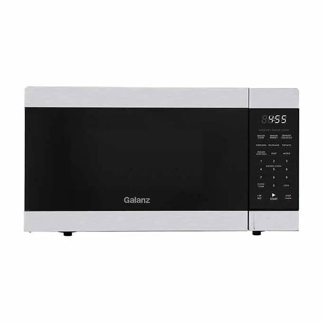 Galanz 1.1 cu. ft. ExpressWave Microwave in Microwaves & Cookers in City of Toronto