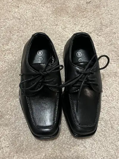 Gandofini boys dress shoes sz 5 & 6, View more