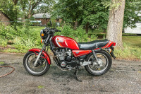 **SALE PENDING** 1982 Yamaha XJ650RJC Seca for sale