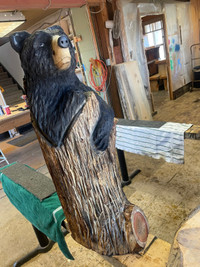 Stump bear carving 