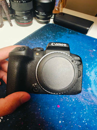 Canon R10 body + 3 batteries + charger - open to Sony FF trade