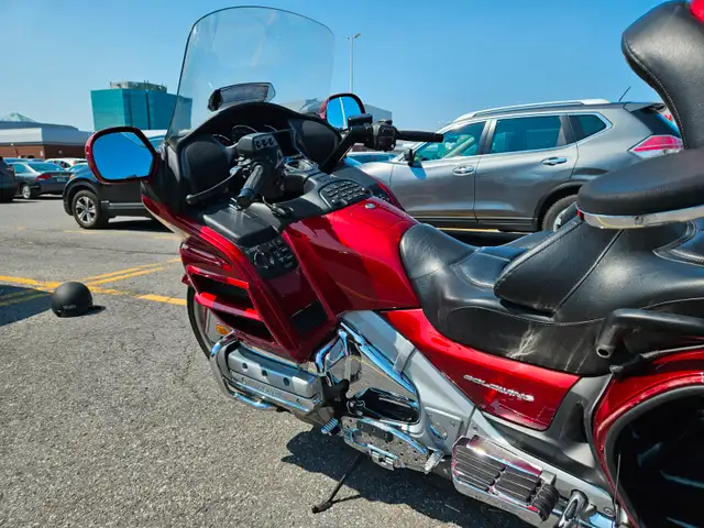 Honda Goldwin 2010 AAA1 for sale $10500 OBO in Touring in City of Montréal - Image 7