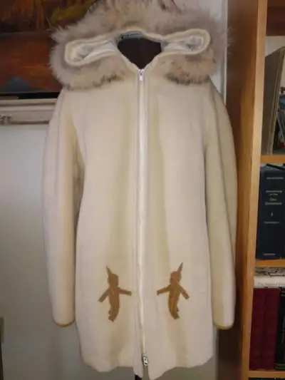 Killarney SW, summer discount price firm. Rare vintage cream colored wool parka, size 12, fits roomy...