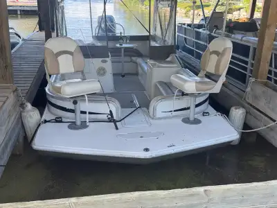 I'm selling my 2006 Hurricane Fundeck, a versatile deck boat with a powerful 225 Mercury Pro XS engi...