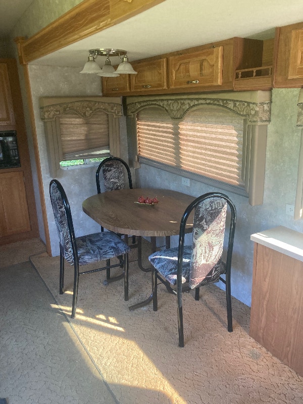 2004 Coachman somerset dream catcher 36’ fifth wheel RVs & Motorhomes