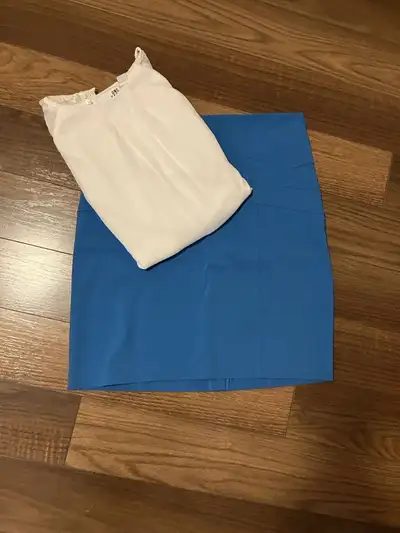 Granby : Ensembles jupes et camisoles et capris a vendre a 20$ l, View more