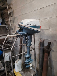 Evinrude 3hp yacht twin with tank