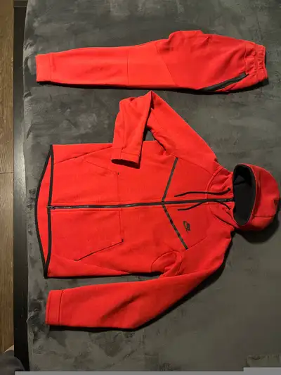 Nike tech fleece , View more