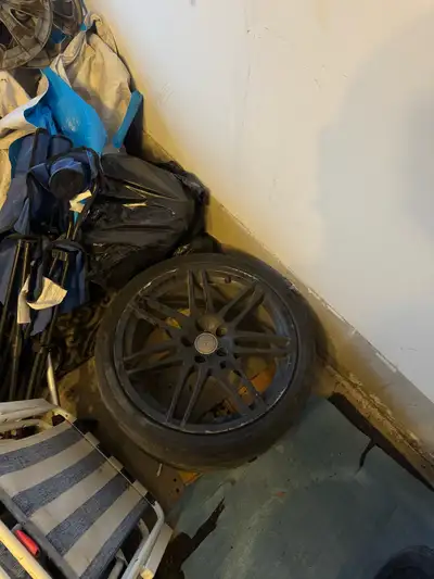 Set of 4 black 19 inch wheels in decent condition. Got new car that came with 19in wheels and would...