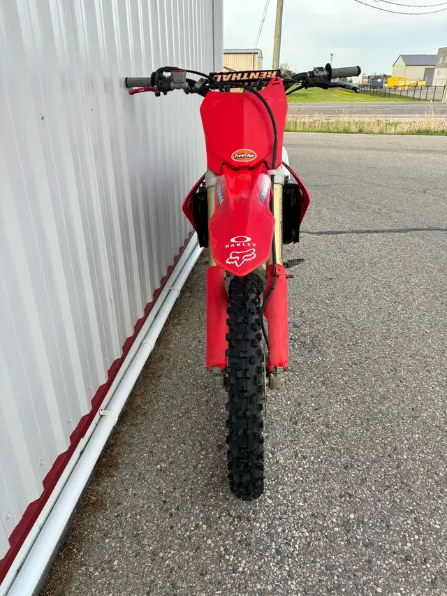 CRF 250R in Dirt Bikes & Motocross in Norfolk County - Image 5