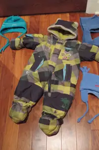 Manteau chaud d’hiver  bébé 9 mois avec trois tuques