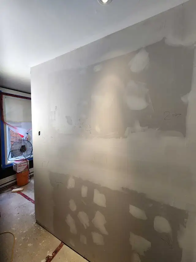 Construction and Rénovation 553389535789721603