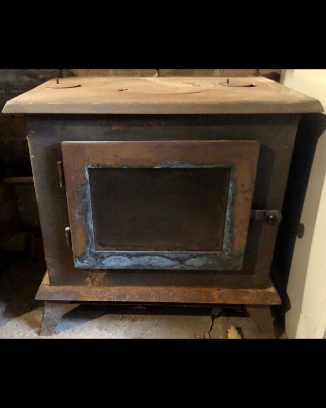 Cast Iron Carmor Wood stove in Fireplace & Firewood in Brantford