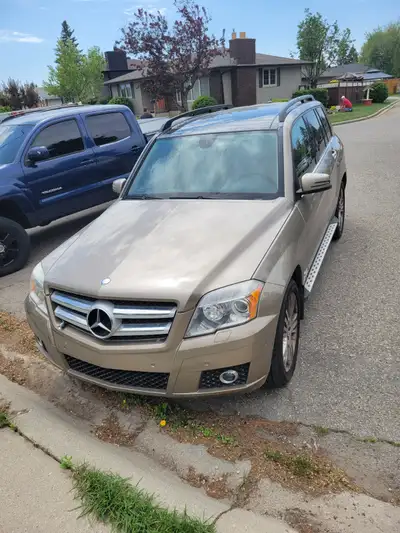 well maintained, all season with factory alloys on vehical, plus 4 winter tires on factory alloys wi...