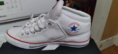 CONVERSE CHUCK TAYLOR PADDED HIGH TOPS, THIS IS A NEW VERSION OF THE OLD CLASSICS, MUCH MORE PADDING...