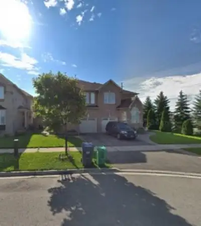 Private Bedroom for Rent, Prime Location, Mississauga