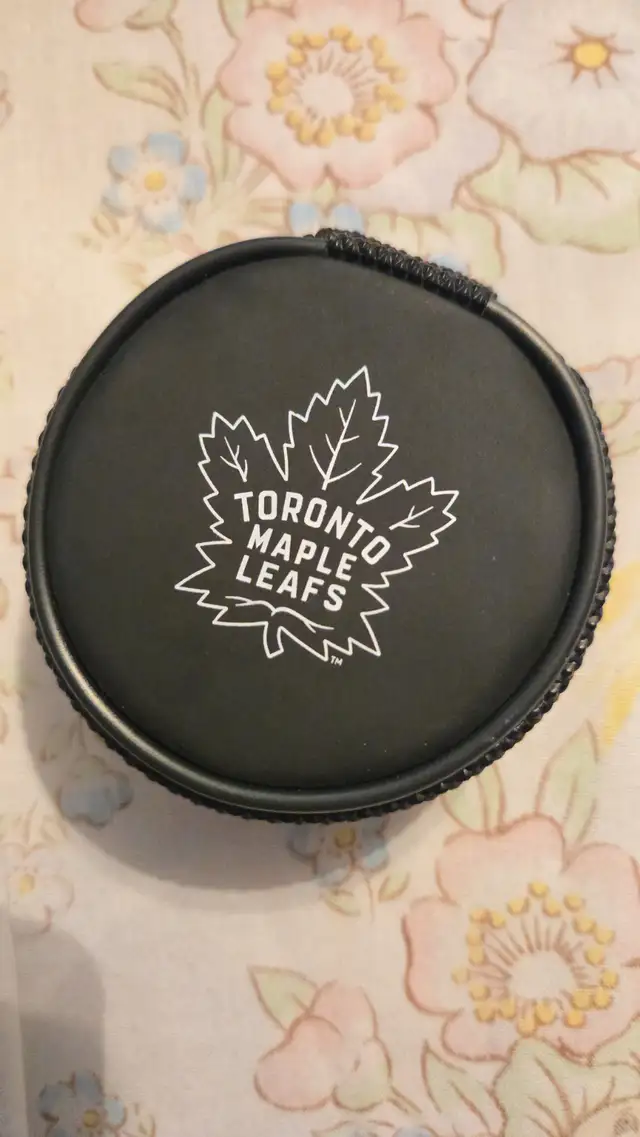 Toronto ear buds494505812915671040