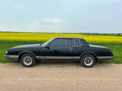 Great condition Air , cruise ,power windows, tilt steering Nice summer ride