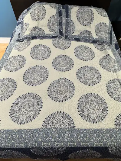 Quilt & Shams - Queen Size, View more