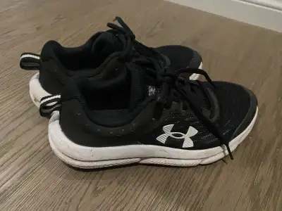 Kid/Youth Under Armour Running Shoes, View more