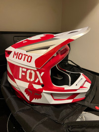 New Fox Helmet Sz s 55-56