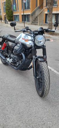 Moto Guzzi V7 Stone S