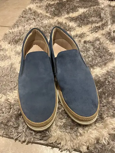 Men’s Tods shoes size 8, View more